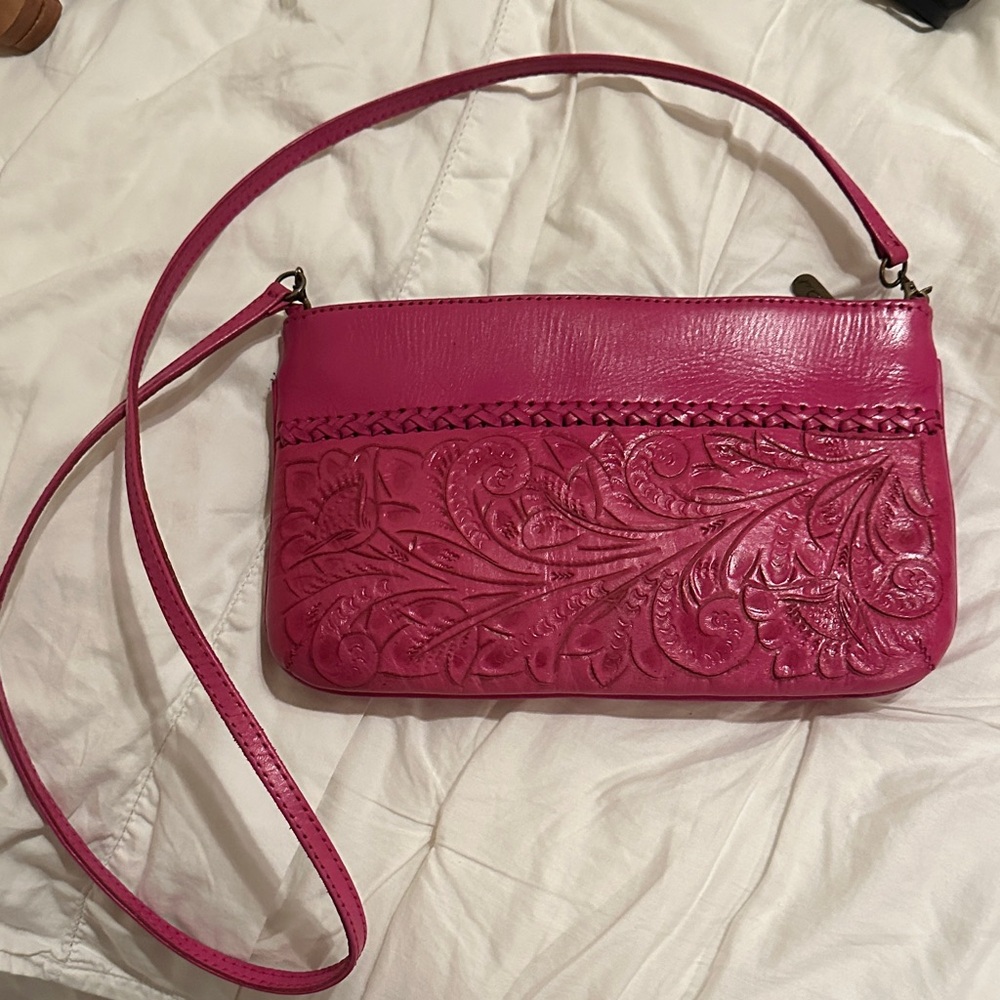 Alexis David
LEATHERS QUALITY 100% leather